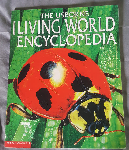 Usborne Living World Encyclopedia